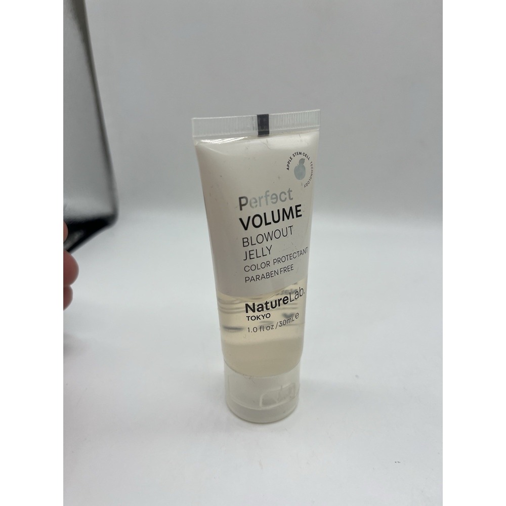 Perfect Volume Blowout Jelly Color Protectant Nature Lab Tokyo 1.0 Fl Oz Travel - Picture 2 of 9